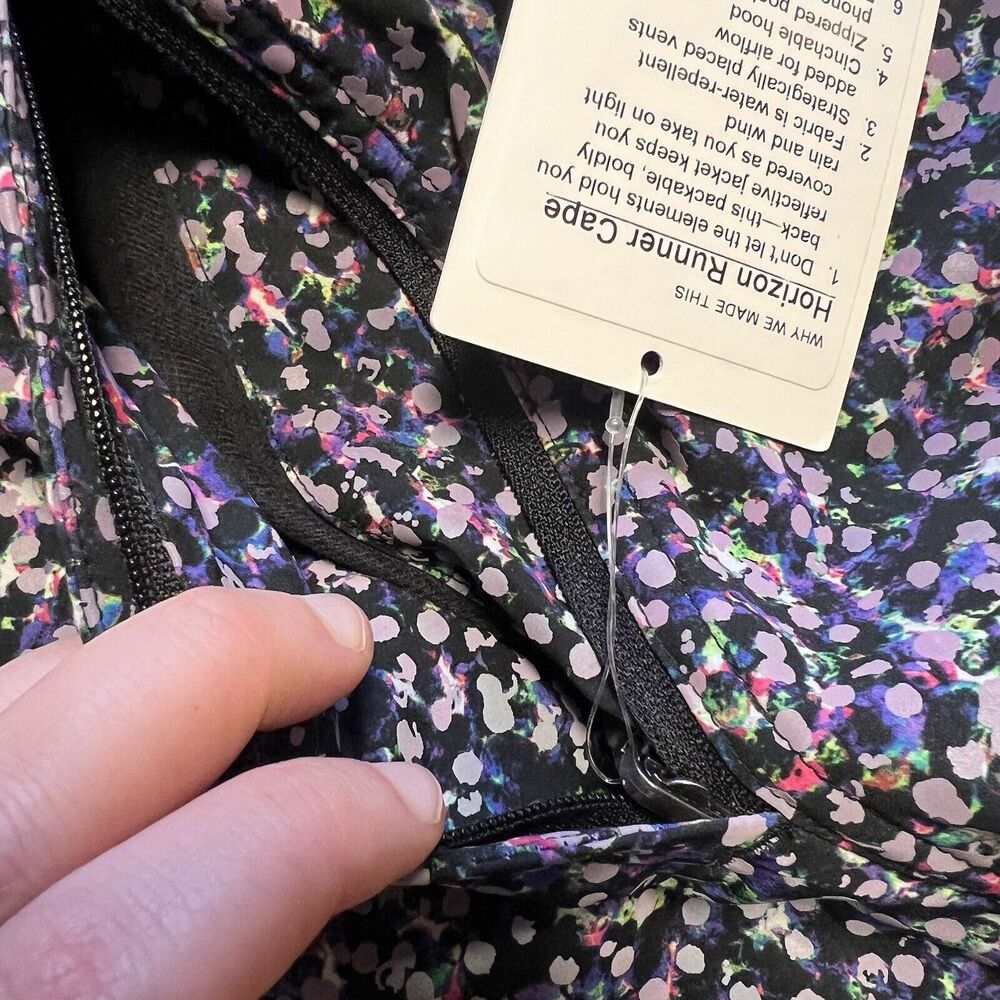 Lululemon SEAWHEEZE Horizon Runners Cape M/L Hooded Reflective Rainbow Jacket - Picture 15 of 15